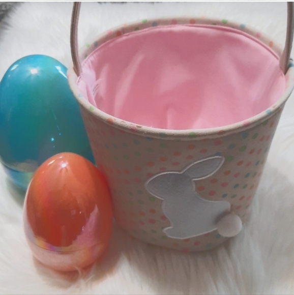 Polka Dot Easter Basket with Bunny Applique - Picture 3 of 9